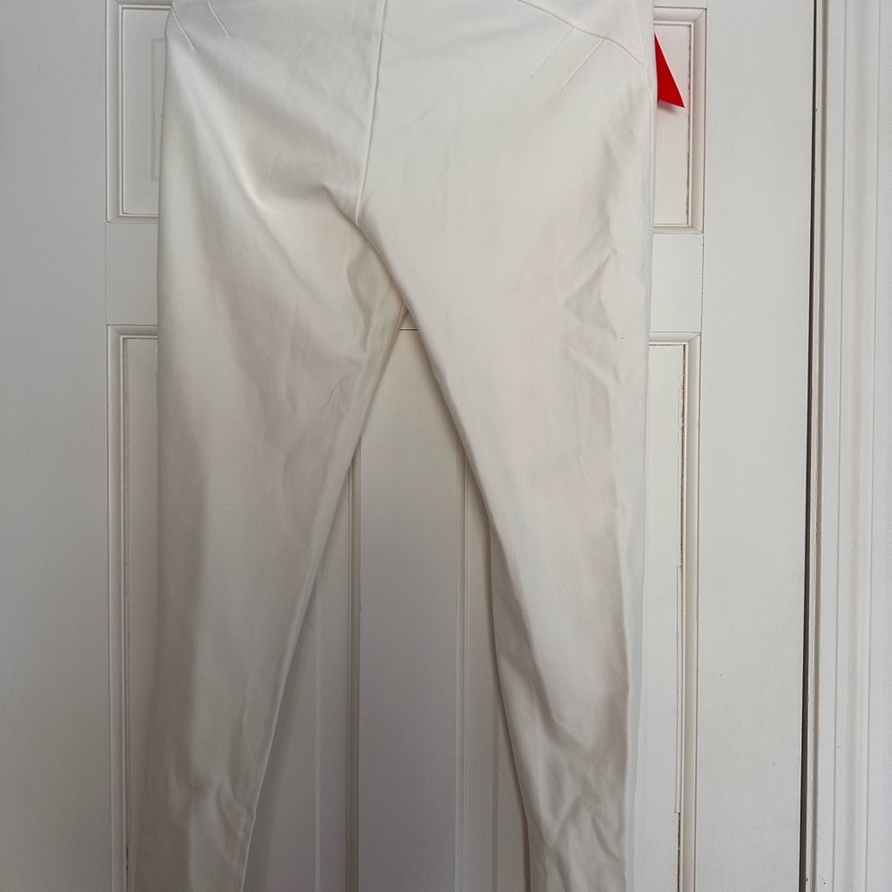 Chic Cream Cropped Pants